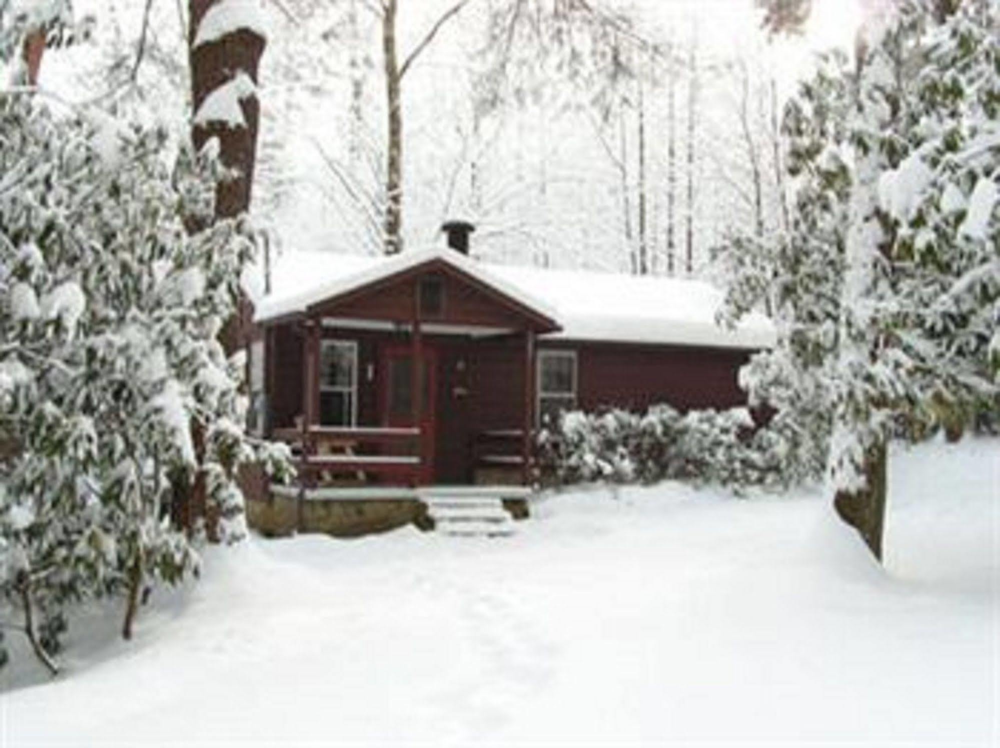 Cabins At Twinbrook Resort Maggie Valley Exterior foto
