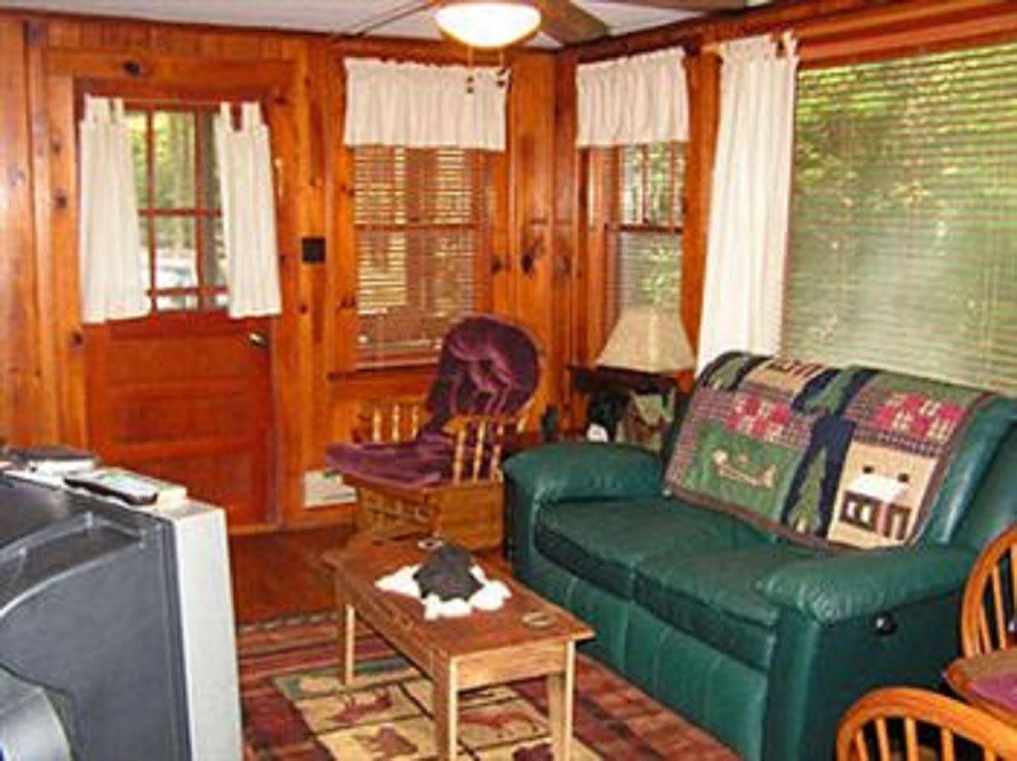 Cabins At Twinbrook Resort Maggie Valley Quarto foto