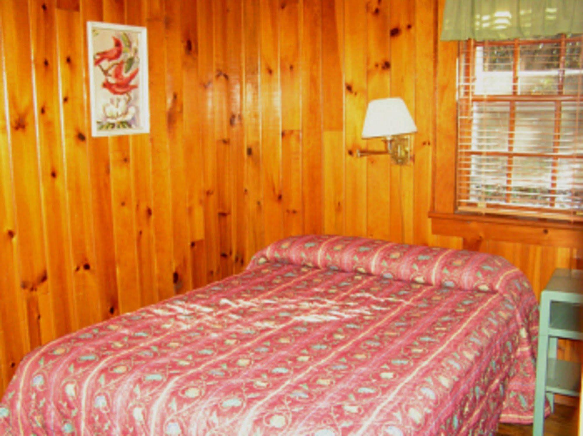 Cabins At Twinbrook Resort Maggie Valley Exterior foto