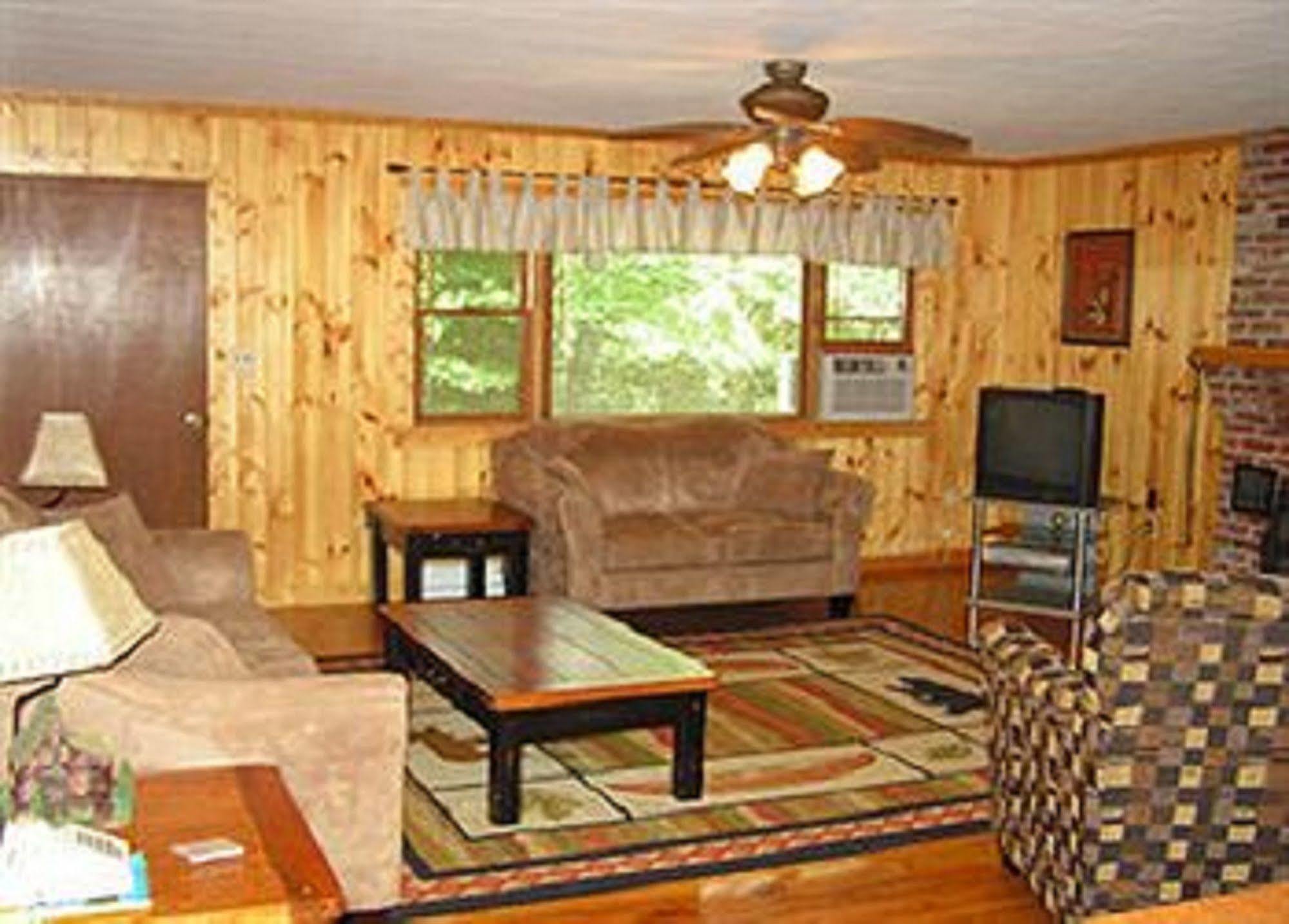 Cabins At Twinbrook Resort Maggie Valley Exterior foto