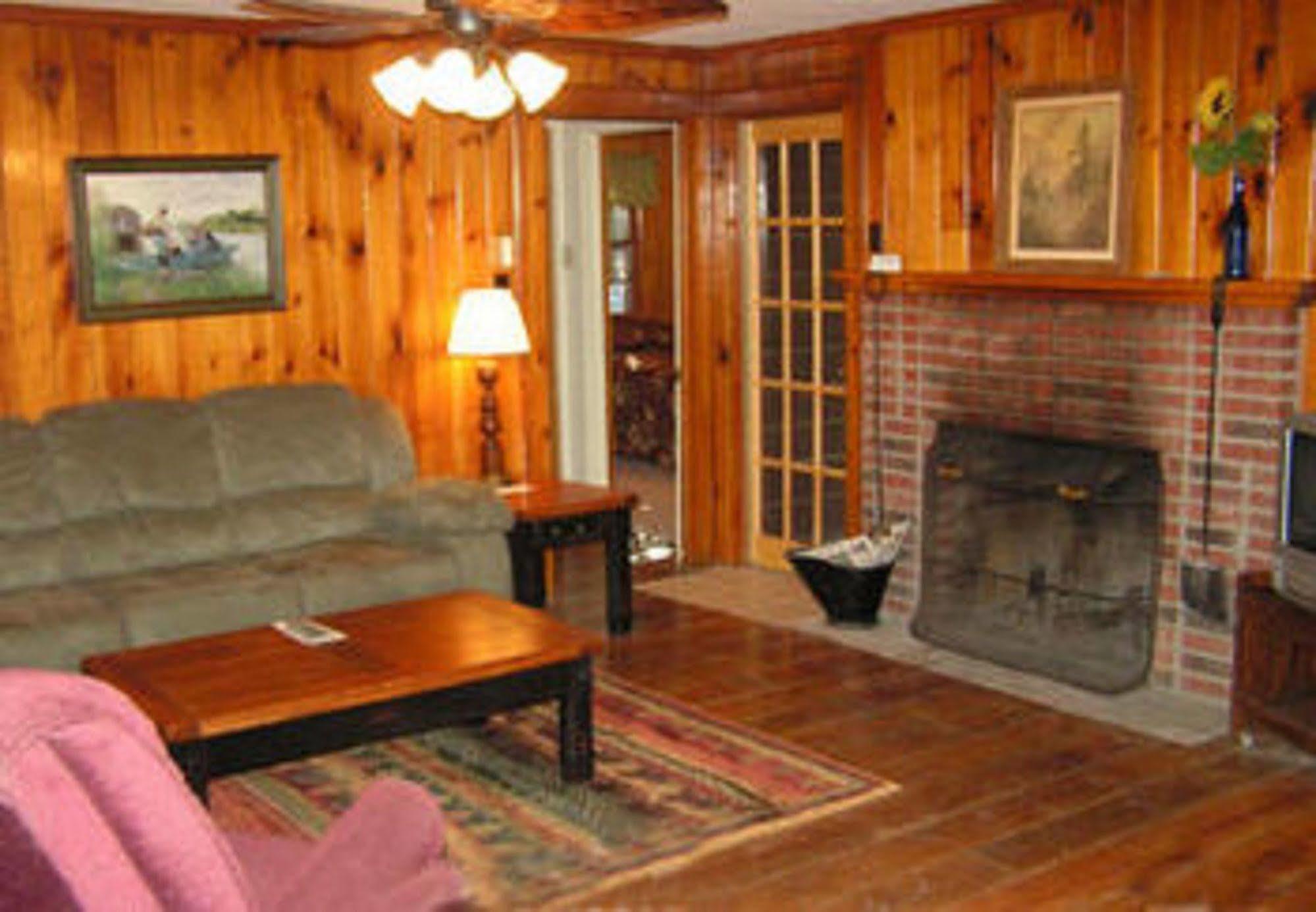 Cabins At Twinbrook Resort Maggie Valley Exterior foto